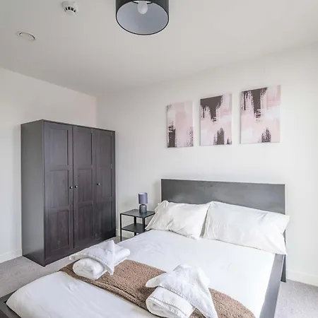 Stunning Birmingham1 Bedroom Apartment